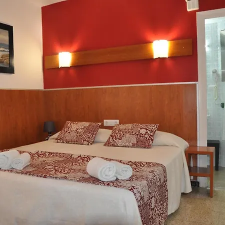 - El Amigo Guest house Lloret de Mar