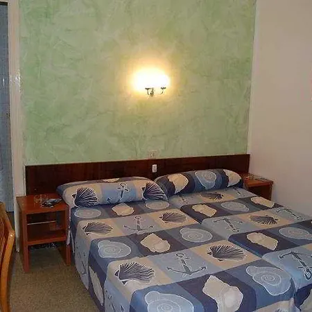 Guest house - El Amigo Lloret de Mar
