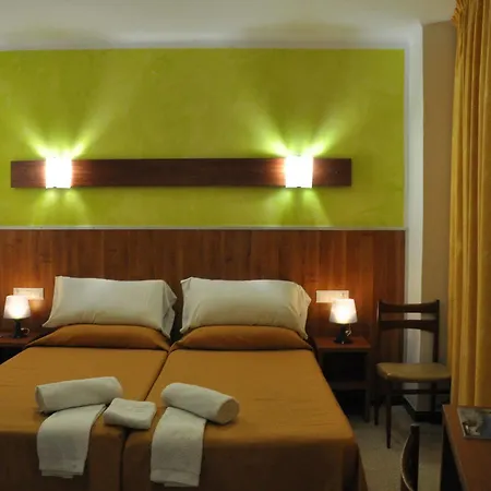 - El Amigo Guest house Lloret de Mar