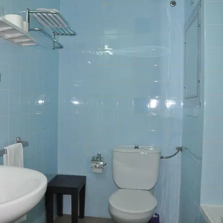 - El Amigo Guest house
