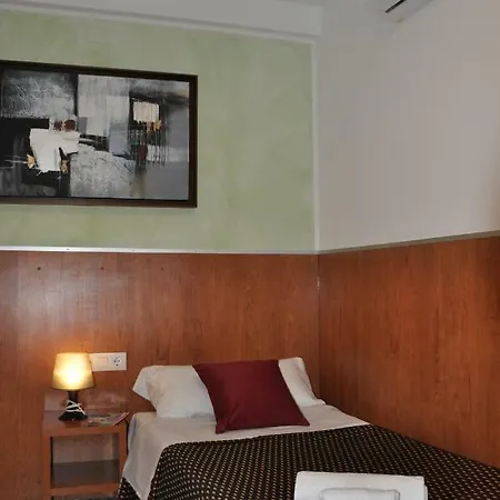 Guest house - El Amigo *