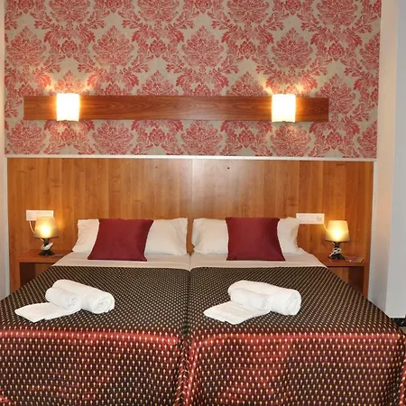 - El Amigo Guest house Lloret de Mar